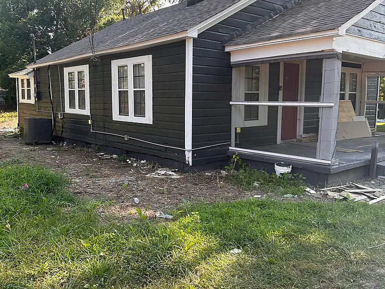 1019 Hill Ave — Photo 13