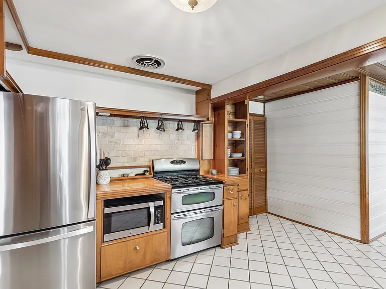 686 Portage Lakes Dr — Photo 16