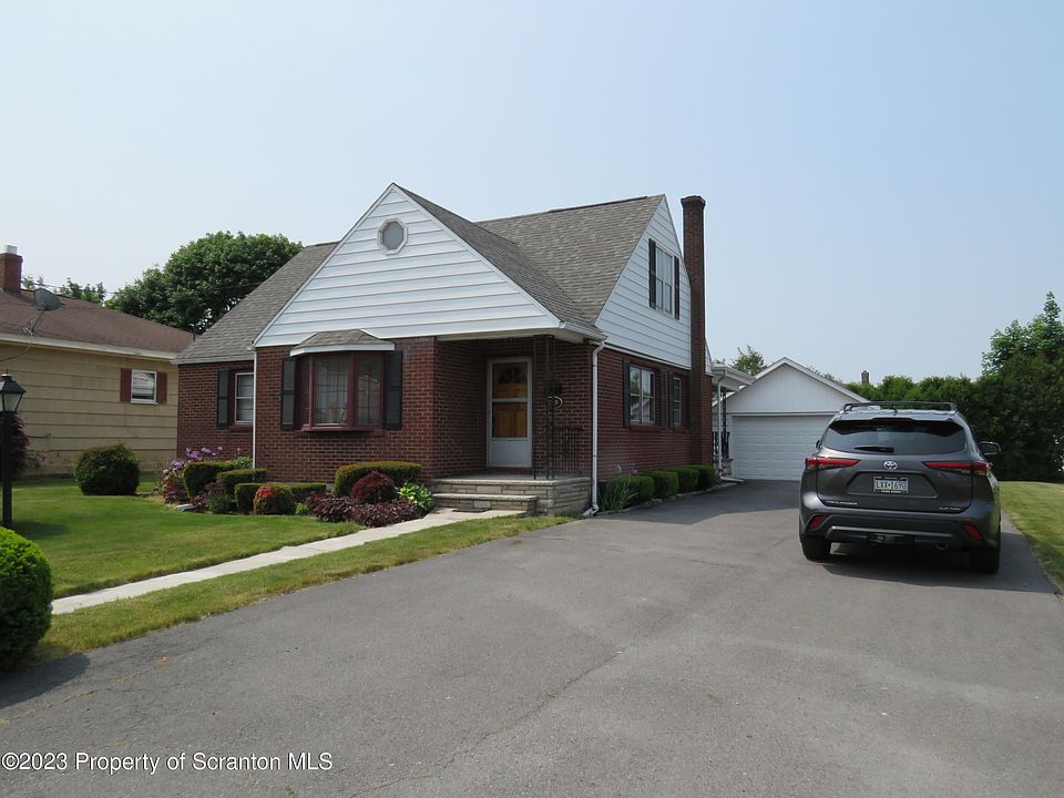 1st image of 715 W Lackawanna Ave