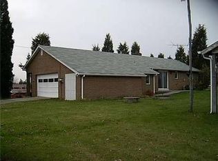 320 Edgewood Rd, Beaver Falls, PA 15010