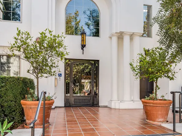 10648 Woodbridge St Unit 306, Toluca Lake, CA 91602