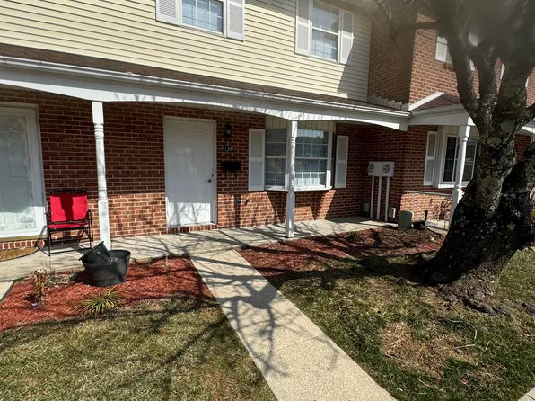 134 Popodickon Dr, Boyertown, PA 19512