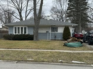 256 Renee Ter, Wheeling, IL 60090