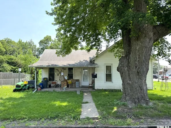 931 S A St, Monmouth, IL 61462