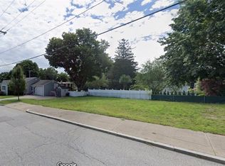 515 Gaskill St, Woonsocket, RI 02895