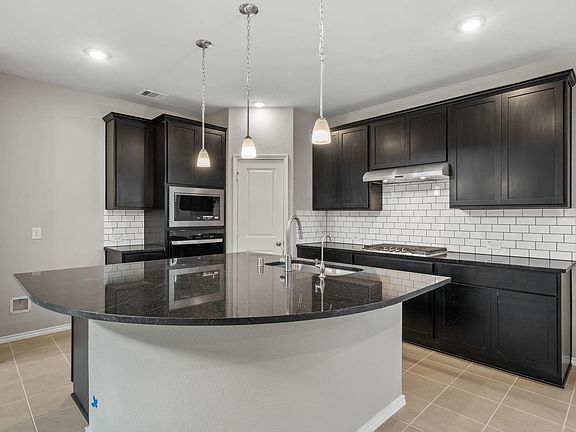 3rd image of 311 Violet Crown Ln