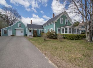 44 Epping St, Raymond, NH 03077