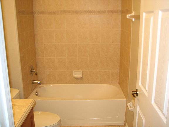 4th image of 15334 Groose Point Ln