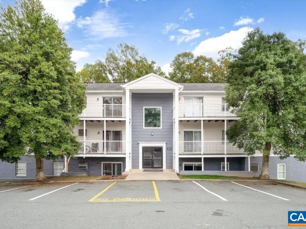 555 Burgoyne Rd Unit 13, Charlottesville, VA 22901
