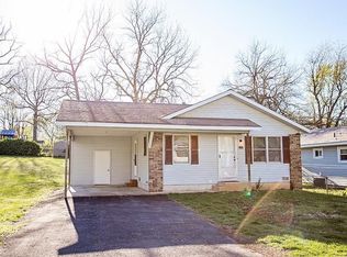 2757 N Howard Ave, Springfield, MO 65803