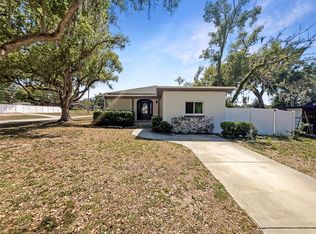 370 E Waldo St, Groveland, FL 34736