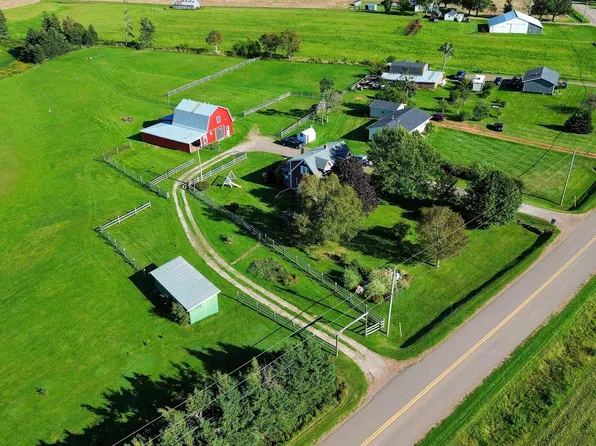 6452 Route 19 Hwy, Canoe Cove, PE C0A 1H7