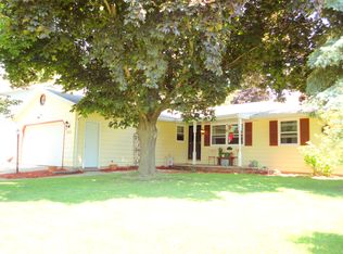 2418 S Clover Ln, Appleton, WI 54915