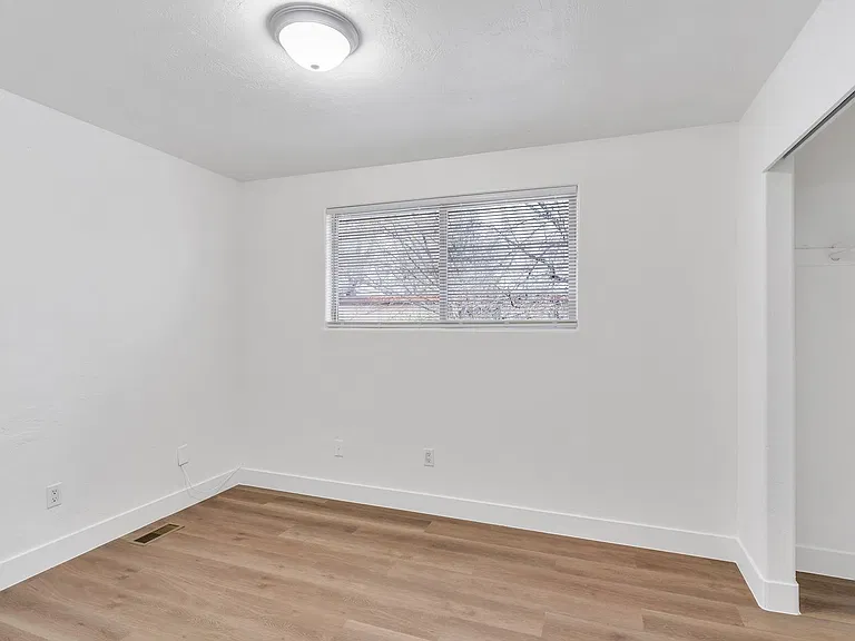 1794 W Shannon Cir — Photo 14