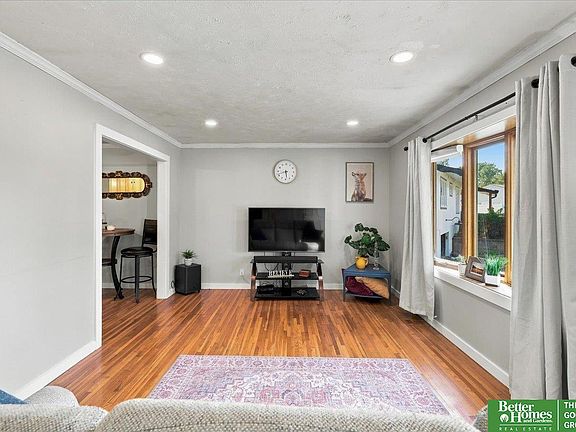 5th image of 11505 Oak Cir