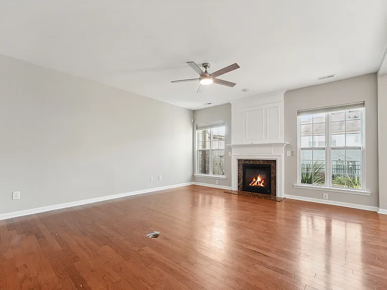 8223 Pilots View Dr — Photo 5