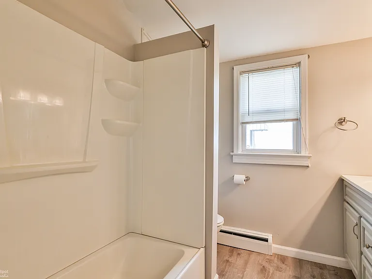 805 Main St — Photo 37