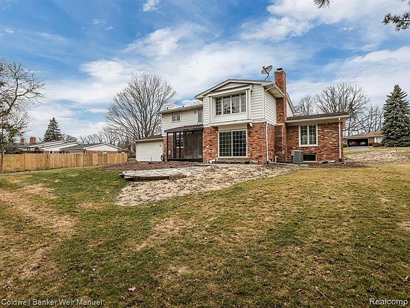 5th image of this home