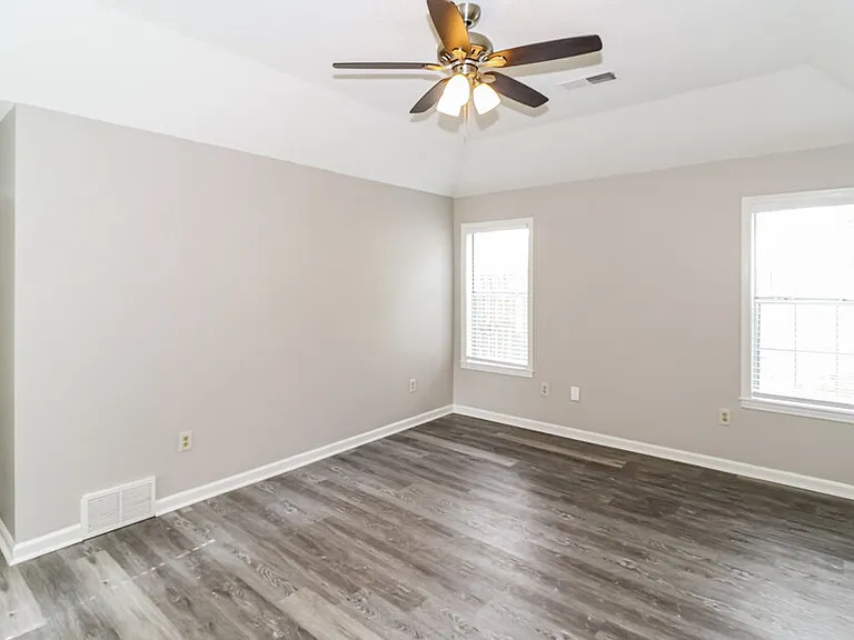 4046 Shady Mill Cv — Photo 10