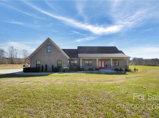 1254 Crandell Dr, Crouse, NC 28033