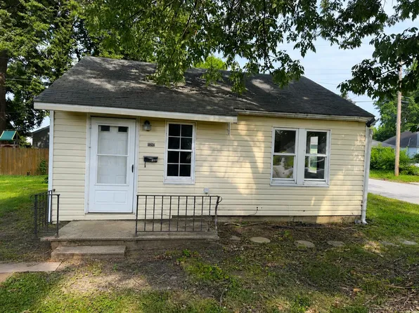 1080 S English Ave, Marshall, MO 65340