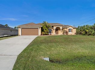 419 Forrest Hills St SW, Palm Bay, FL 32908