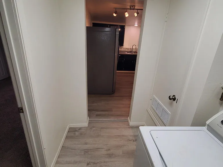 20 N White Mountain Rd — Photo 13