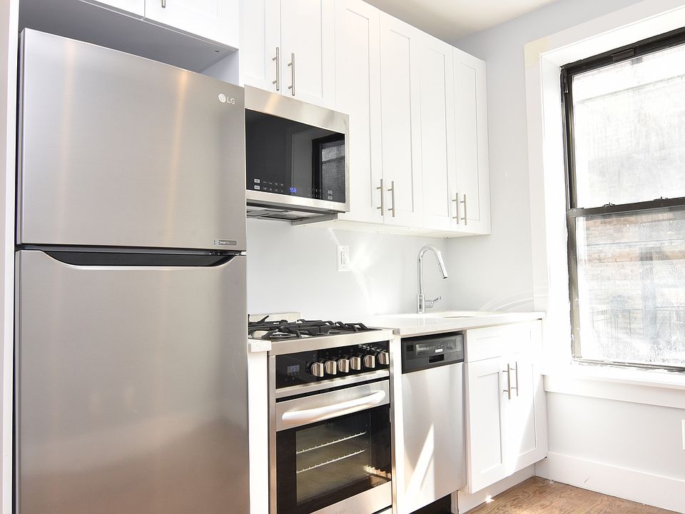 2nd image of 65 Nagle Ave APT 4E