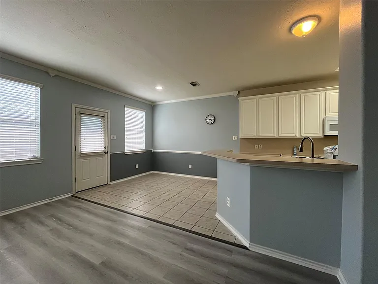 6111 Morningshire Ln — Photo 8