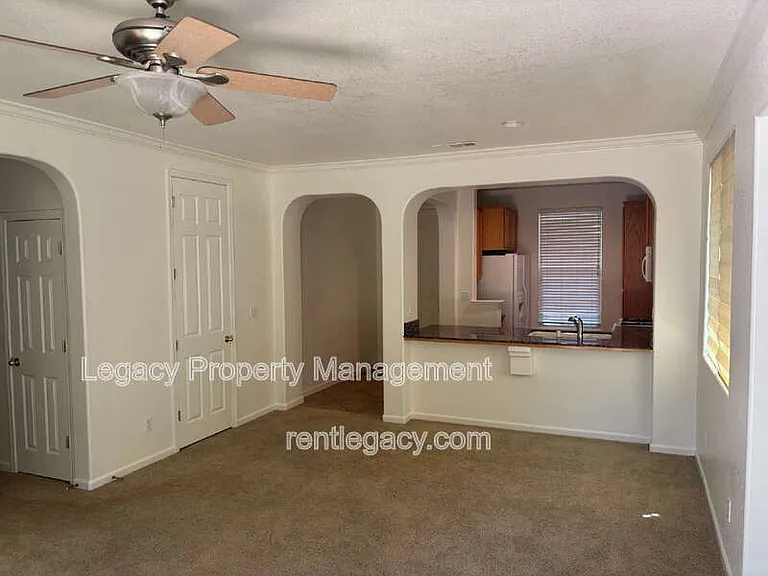 1843 Dawnelle Way — Photo 3
