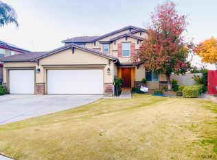 5530 Viewcrest Dr, Bakersfield, CA 93313