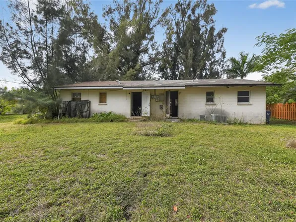 5601 16th St W, Bradenton, FL 34207