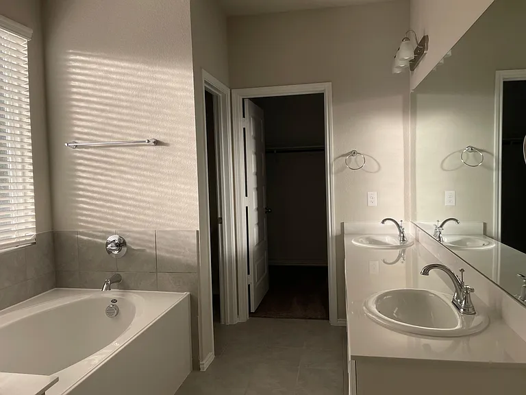 10032 Adams Ln — Photo 20