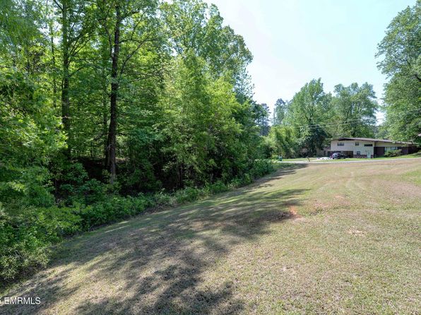 3108 Lakewood Dr, Meridian, MS 39307
