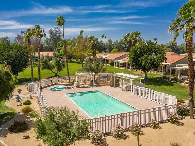 40588 Pebble Beach Cir — Photo 40