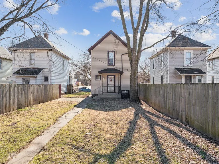 274 E Barthman Ave — Photo 7