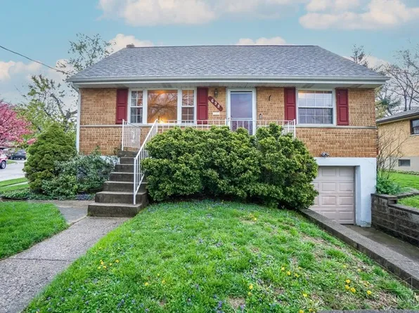 698 Woodyhill Dr, Cincinnati, OH 45238