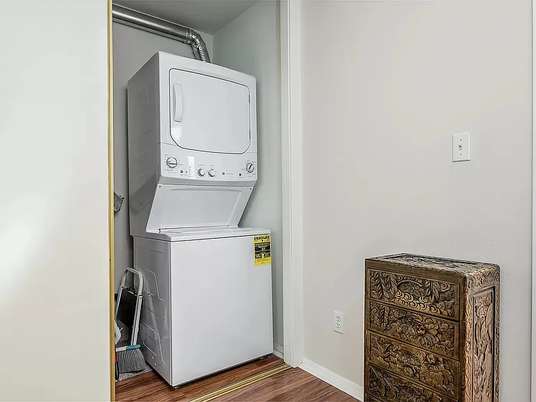 4610 Densmore Ave #6 — Photo 13