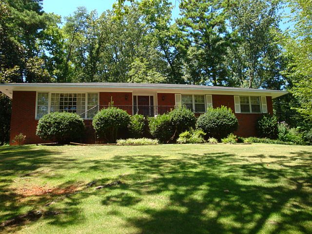 1st image of 710 Paden Dr