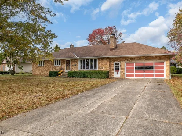 5668 SW Allendale Dr, North Olmsted, OH 44070