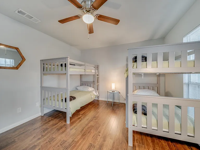 843 Sonora Ln — Photo 10
