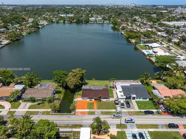 2501 NE 209th Ter, Miami, FL 33180