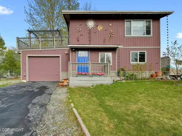 9011 Lance Cir, Anchorage, AK 99502