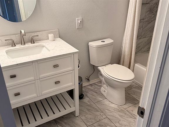 5th image of 705 N Dryden Cir