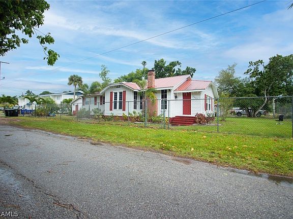 2nd image of 1147 Rose Ave