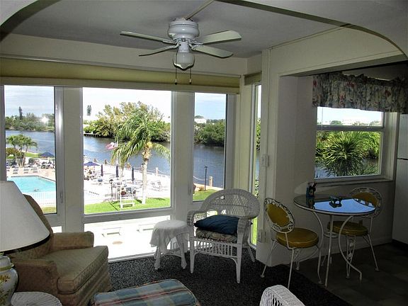 5th image of 6 Colonial Club Dr APT 303
