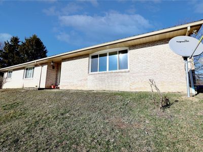125 Meadowood Dr, New Cumberland, WV, 26047