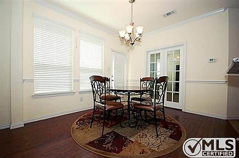 5th image of 3417 Porter Creek Dr