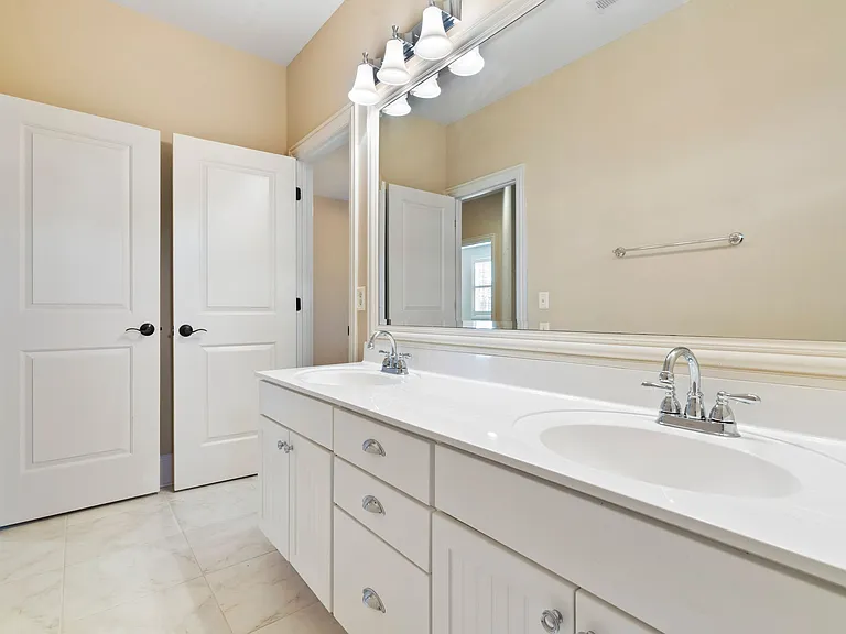 2686 Medina Ct — Photo 85