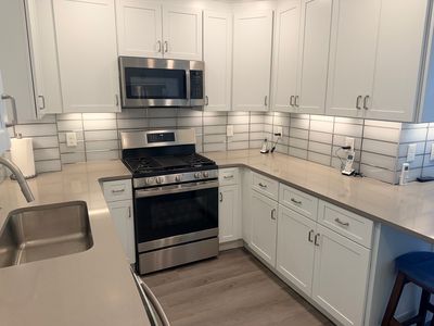 8 Burnside St #2, Salem, MA, 01970